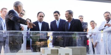 Pérez Llorca pone fecha a la llegada de la Unidad de Protonterapia de La Fe