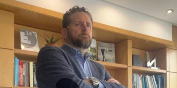 “Trocear los decretos ayuda a contar votos, pero no a sostener una política de vivienda”