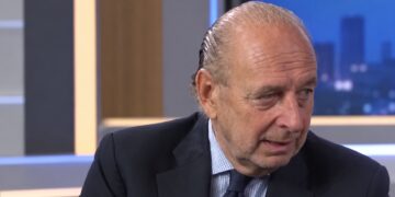 Manzano, el accionista de La Séptima que arruina el discurso de Javier Ruiz contra Negre
