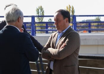 Pérez Llorca ofrece los medios de la Generalitat para atender la emergencia ferroviaria en Toledo