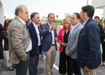 Pérez Llorca pone en valor las 34 viviendas protegidas de Rabasa