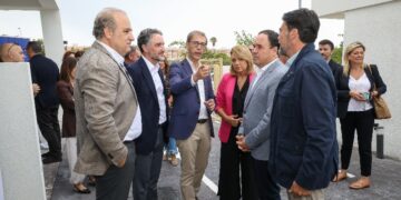 Pérez Llorca pone en valor las 34 viviendas protegidas de Rabasa